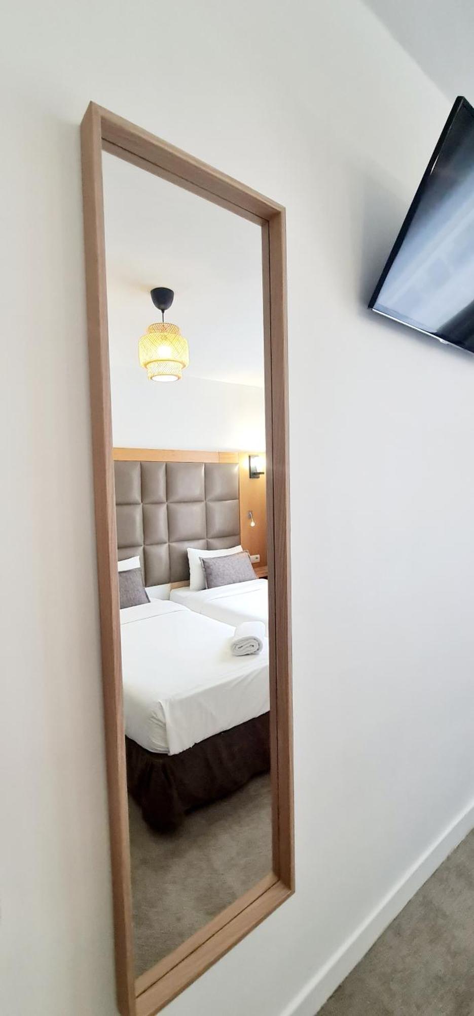 Doppel- oder Zweibettzimmer